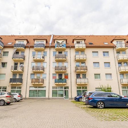 Vollausgtesttattes Modernes Studio,Nahe Btu,Netflix,Kostenloser Tiefgaragenstellplatz Cottbus Esterno foto