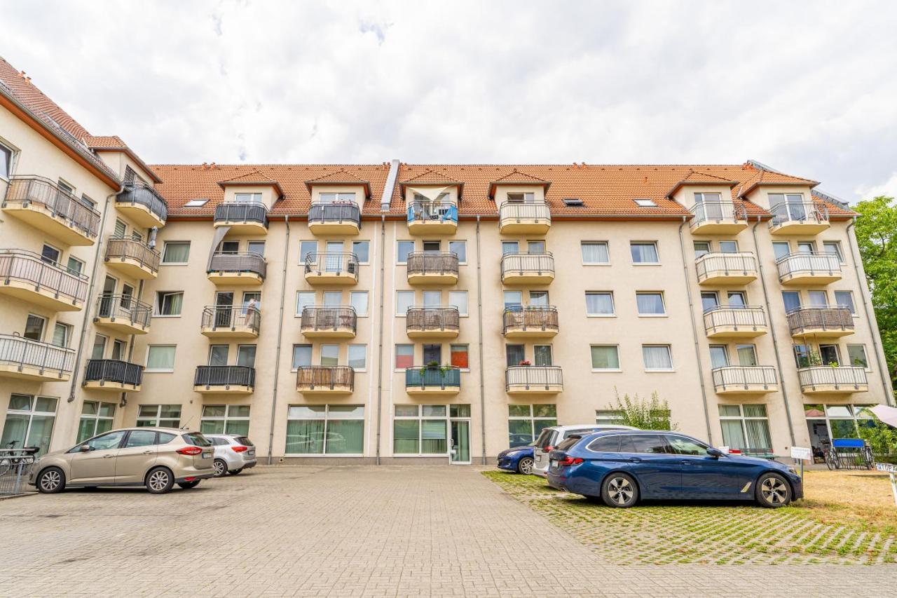 Vollausgtesttattes Modernes Studio,Nahe Btu,Netflix,Kostenloser Tiefgaragenstellplatz Cottbus Esterno foto