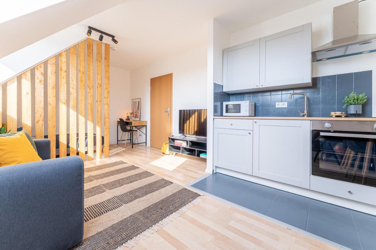 Vollausgtesttattes Modernes Studio,Nahe Btu,Netflix,Kostenloser Tiefgaragenstellplatz Cottbus Esterno foto